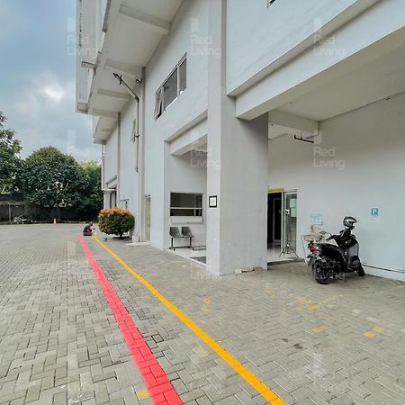 Redliving Apartemen Easton Park Jatinangor - Rajes Room Sumedang Экстерьер фото
